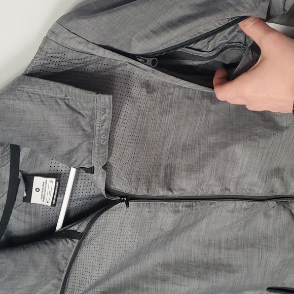 Nike jacket - Picture 4 of 4